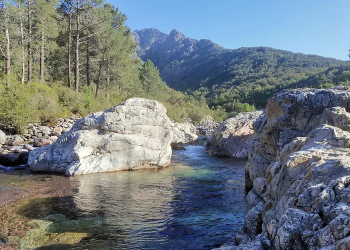 1 à 4 Personnes, Balcon Vue Appartement *